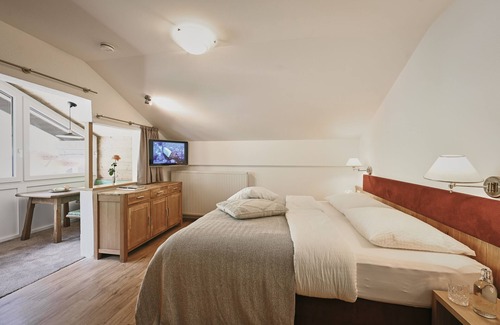 Klosterle Hotel | Discover Comfort at Der Klostertalerhof with Spa & Dining