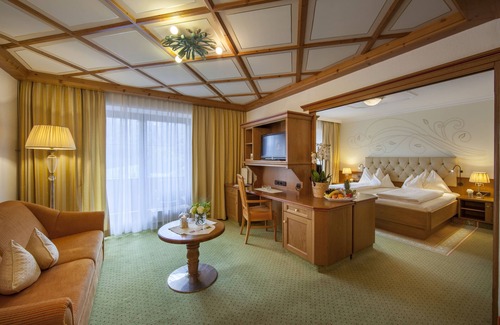 Kirchdorf in Tirol Hotel | Experience Relaxation at Der Lärchenhof - 5-Star Retreat