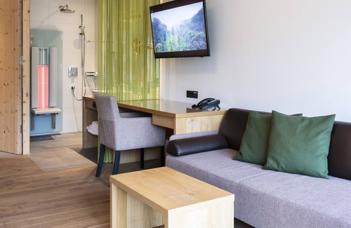 Mils Hotel | Experience Relaxation at Der Reschenhof - Rated 9/10