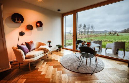 Runding Apartment | Beautiful Oceanfront Retreat - Der Schwarzbau, 4-Star Gem