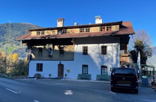 Hainzenberg Apartment | Discover Der Waidachhof Zillertal - Family & Pet Friendly Stay
