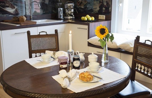 Stolpe Apartment | Admiralssuite WF-46: Pet and Child Friendly Retreat