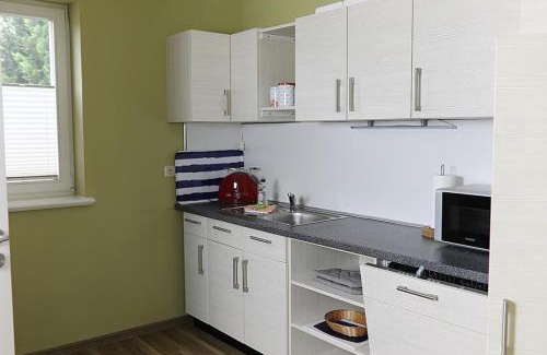 Stolpe House | Pet-Friendly Retreat at Der Westflügel Hofmaler WF-53