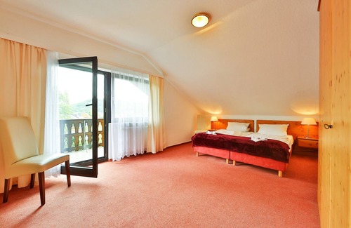 Langelsheim Hotel | Experience Comfort at Der Wolfshof: Pool, Spa & Family Fun