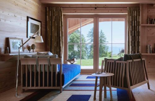 Redagno Hotel | Discover Der Zirmerhof: Pet-Friendly Oceanfront Retreat