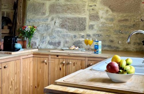 Alport House | Experience Harthill Hall: Private Hot Tub & Pool Access
