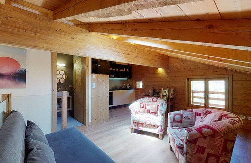 Iserables Apartment | Des Alpes Apartment: Ideal Slopeside Retreat for Families
