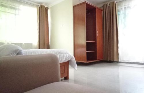 Mwanza Hotel | Budget-Friendly Stay at Des Grand Hotel with Breakfast Included