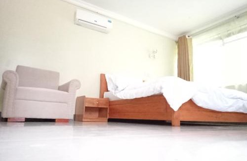 Mwanza Hotel | Budget-Friendly Stay at Des Grand Hotel with Breakfast Included