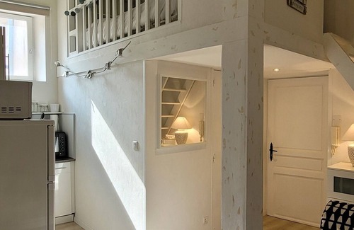 Tournus Apartment | Top-Rated Family Hotel: Des Histoires d'Anges - Côté Ville