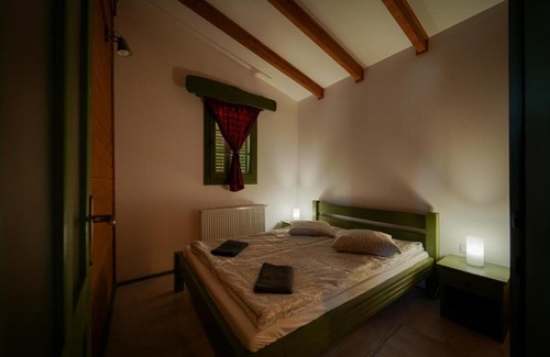 Sub Cetate House | Discover Desag Resort: Oceanfront Bliss with Top Amenities