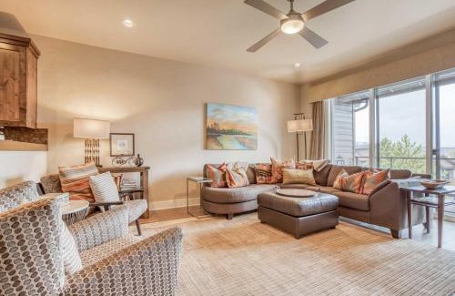Southern Crossing House | Discover Deschutes Landing at the Old Mill Riverfront