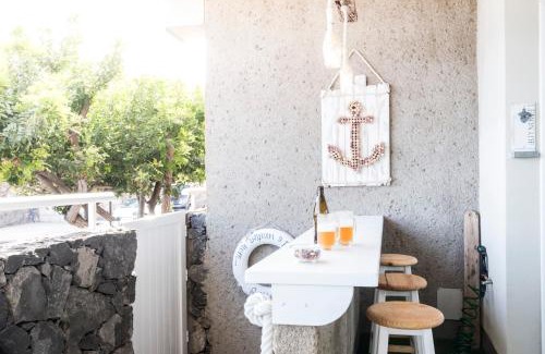 Poris de Abona Apartment | Relax by the Sea at Desconecta a Orillas del Mar
