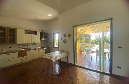 Ricadi Villa | Serene Capo Vaticano Villa with Ocean View and Breakfast