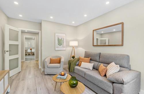 Figares Apartment | Discover Centro Cruce Recogidas: Family-Friendly Escape