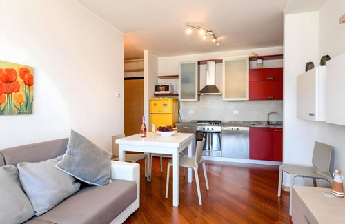 Rivoltella Apartment | Exquisite Desenzanoloft: Pools, Pet-Friendly and Lake Views