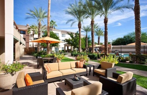 Chandler Apartment | Explore Desert Botanical Gardens with Pool and Pet-Friendly Stay