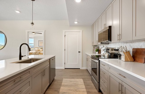 St. George Condo | Desert Daze Hideaway: Lagoon, Pool & Hot Tub Retreat
