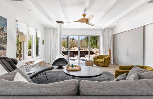 Joshua Tree Highlands House | Desert Dusk: 4-Star Oasis with Hot Tub & Family-Friendly Fun