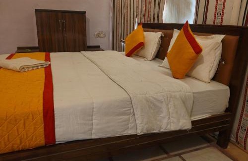 Jaisalmer Hotel | Desert hostel Camp Sam Sand Dunes Jaisalmer