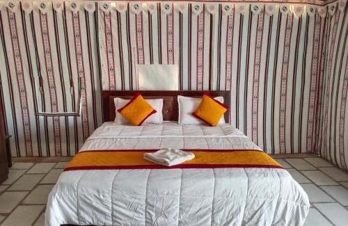 Jaisalmer Hotel | Desert hostel Camp Sam Sand Dunes Jaisalmer