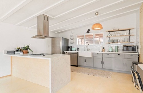 Wonder Valley House | Relaxing Desert Kenkō with Private Hike & Spa Access