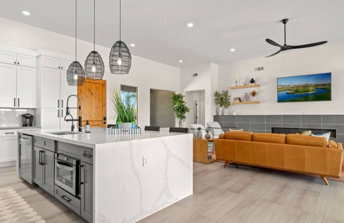 Rio Verde Foothills House | Modern Desert Retreat with Spa and Hot Tub Amenities