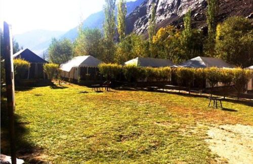 Hundur Other | Discover Desert Oasis Camp: Family-Friendly & Accessible Stay