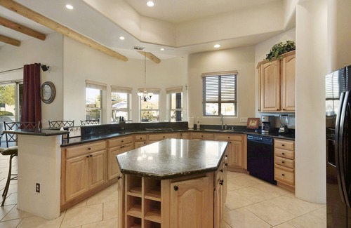 Norterra House | Desert Oasis: Guest Rated 10/10 with Family-Friendly Amenities