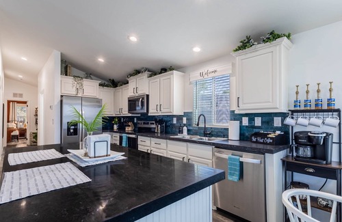 Cienega Springs House | Discover Desert Retreat: Family-Friendly Oasis with Pool
