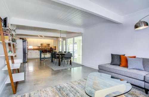 Racquet Club Estates House | Desert Style: Family-Friendly Retreat with Pool Access