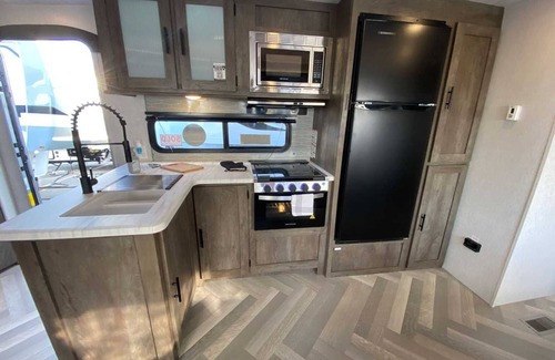 Jacumba RV Rental | Serene Resort: Adventure and Relaxation for All Ages