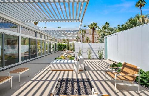 Deepwell Estates House | Desert Two