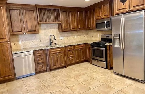 South Scottsdale House | Ideal Desert Voyage Home with Pet-Friendly Amenities