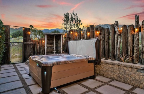 Riverside County House | Desert Zen: Relaxing Retreat with Pool and Hot Tub