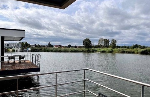 Kroeslin Apartment | Desi10 - Houseboats Marina Kröslin