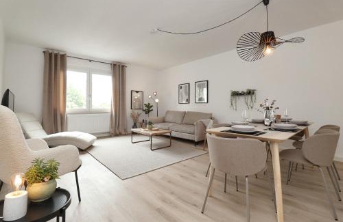 Mainz-Bingen Apartment | Riverside Retreat: Family-Friendly with Breakfast Included