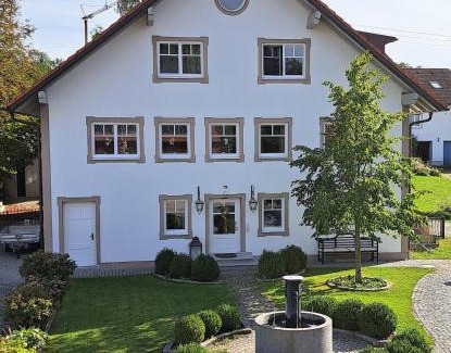 Igling Apartment | Stunning Design Apartment Near Via Claudia - Rated 9.8/10