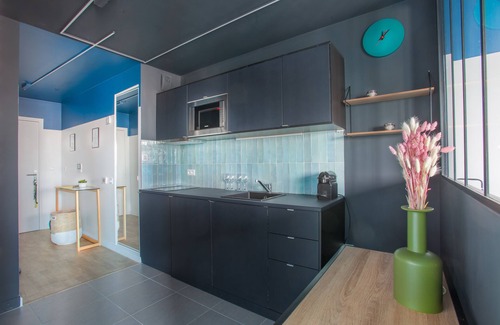 Romainville Apartment | Stylish Apartment Near Porte de Paris with Great Amenities