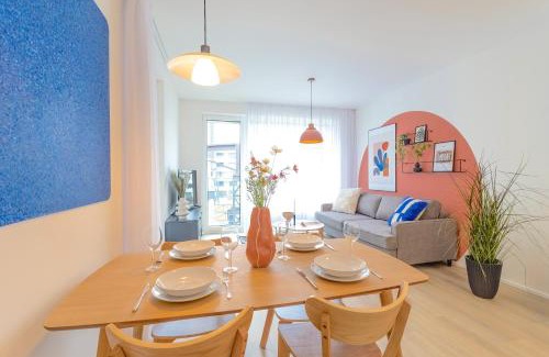 Holesovice Apartment | Stylish Apartment with Balcony and Yoga, Near City Center