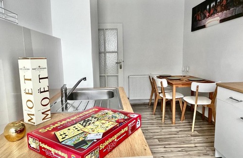Mitte Apartment | Modern Design Apartment with Kitchen in Central Location