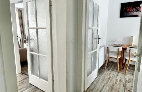 Mitte Apartment | Modern Design Apartment with Kitchen in Central Location