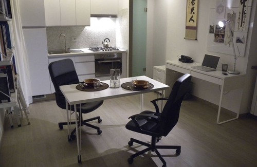 Guastalla House | Stylish Design Apartment in Milan City Center Near Duomo