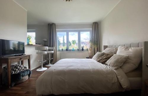 Bockum Apartment | Stylish Apartment Close to Düsseldorf with Family Amenities