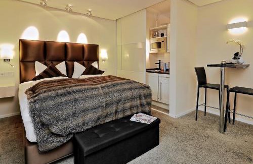 Krefeld Apartment | Stylish Design Apartment near Düsseldorf - Family Friendly Stay