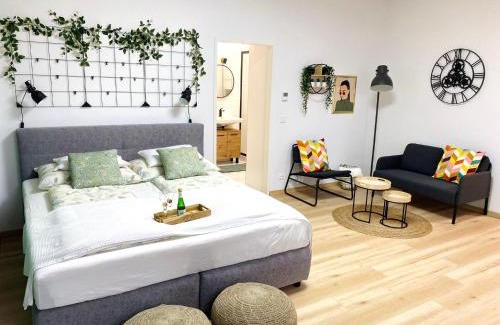 Rudolfsheim-Funfhaus Apartment | Stylish Design Apartment in Vienna - Guest Rated 9.1/10