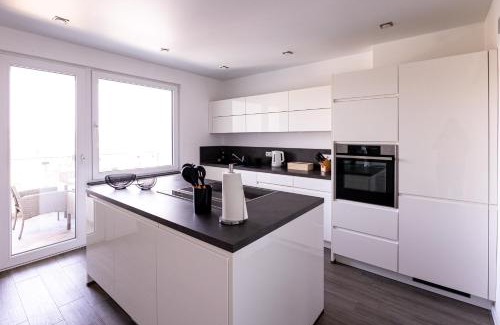 Pellenz Apartment | Modern Apartment with WiFi & Kitchen in Andernach