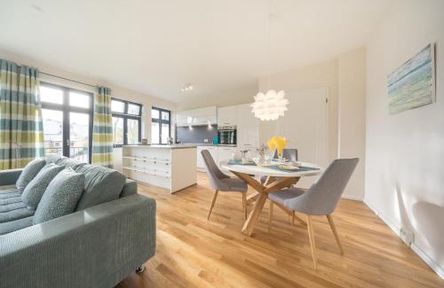 Jagervorstadt Apartment | Elegant Design Apartments at "Am Schlosspark" - Adults Only