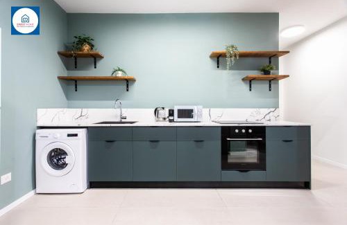 Netanya Apartment | Stylish Design Apartments in Netanya - Pet Friendly & Rated 9.3