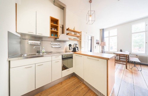 Dutch Quarter Apartment | Stylish Design Apartments in Potsdam with Pet-Friendly Perks